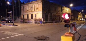Maltempo a Magenta, disposto il senso unico alternato in via Espinasse nei pressi del sottopasso
