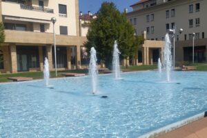 Magenta, concluso l’intervento di riqualificazione della fontana di via Milano: l’opera  torna all’originaria bellezza