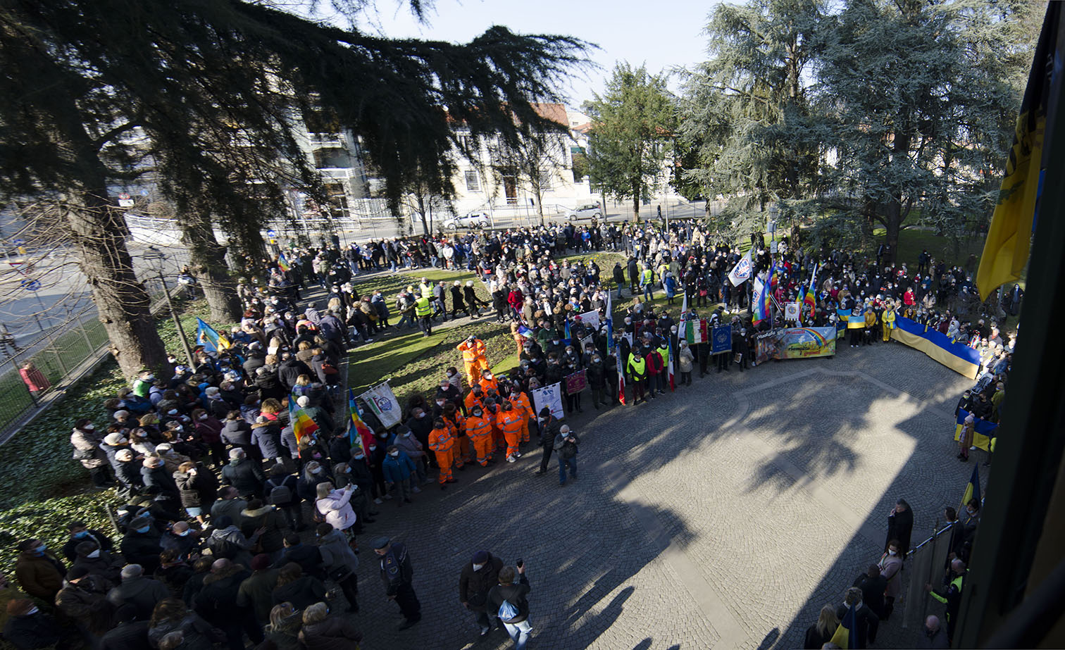 2 marcia per la pace magenta (50)