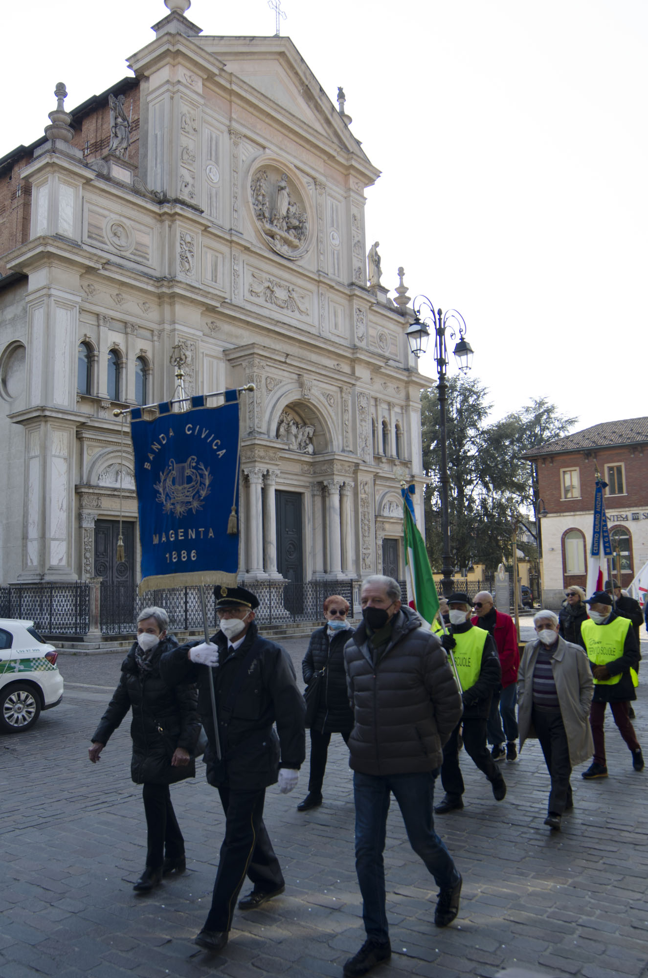 marcia per la pace magenta (21)