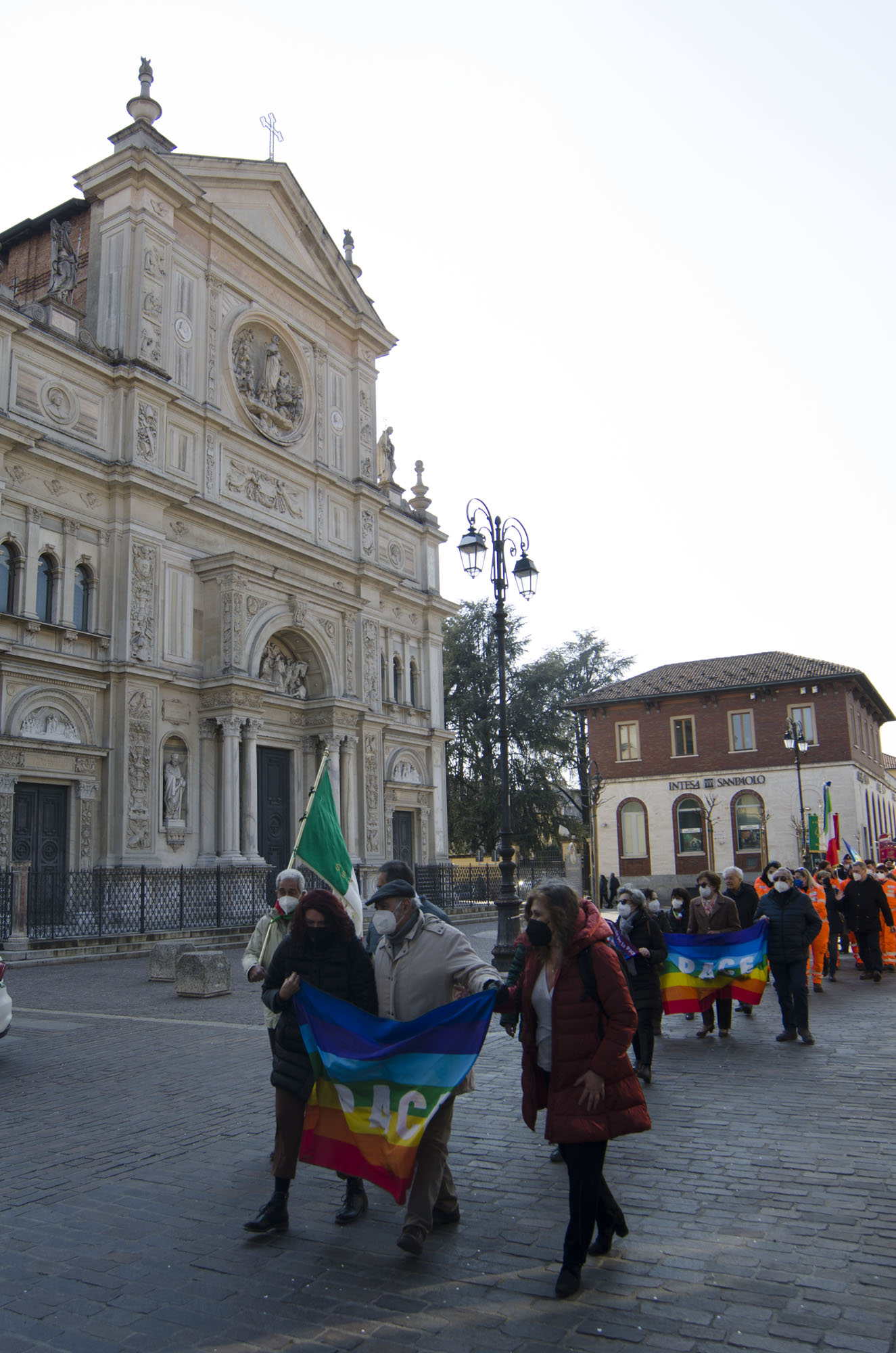 marcia per la pace magenta (23)