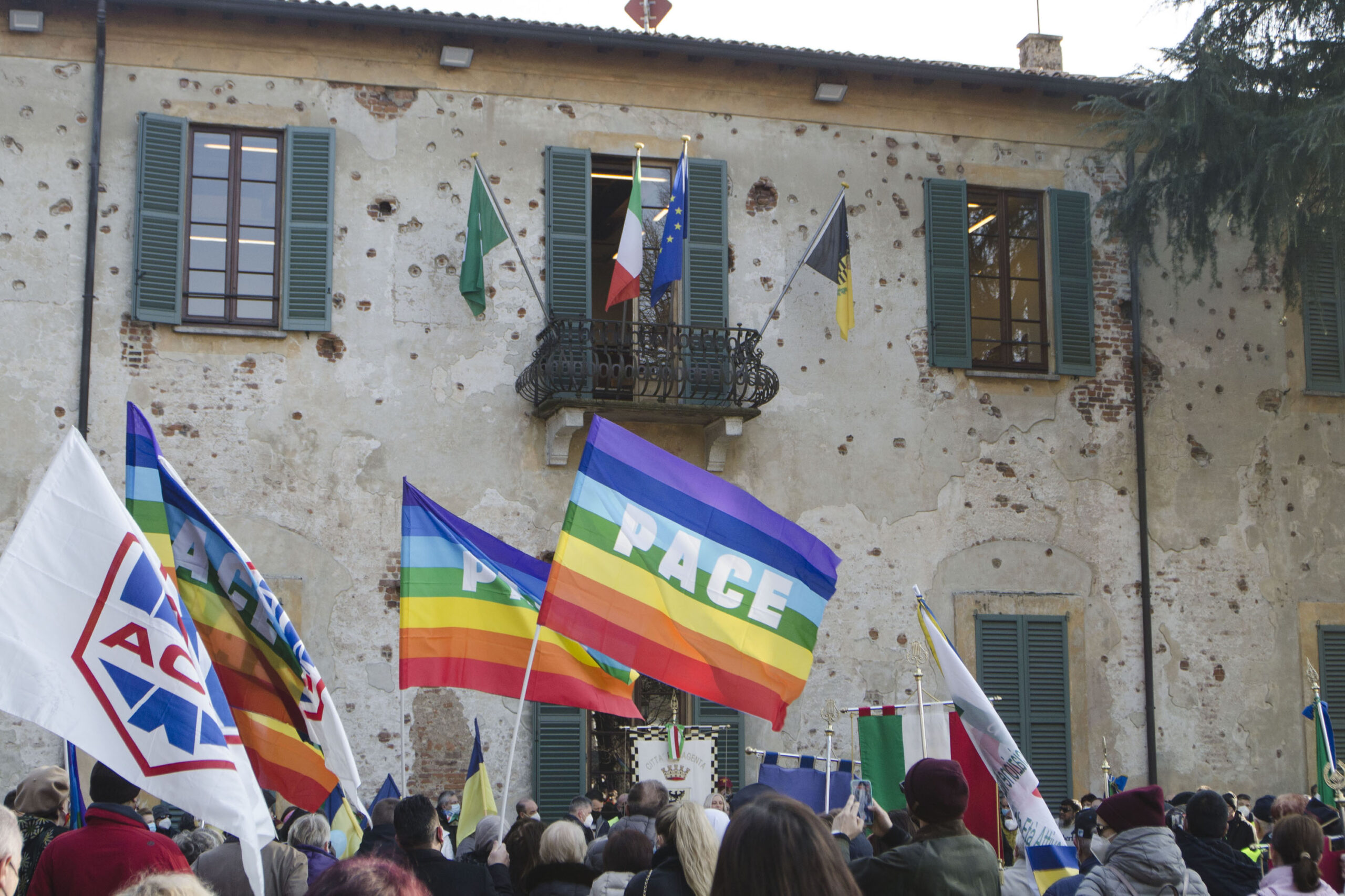 marcia per la pace magenta (41)