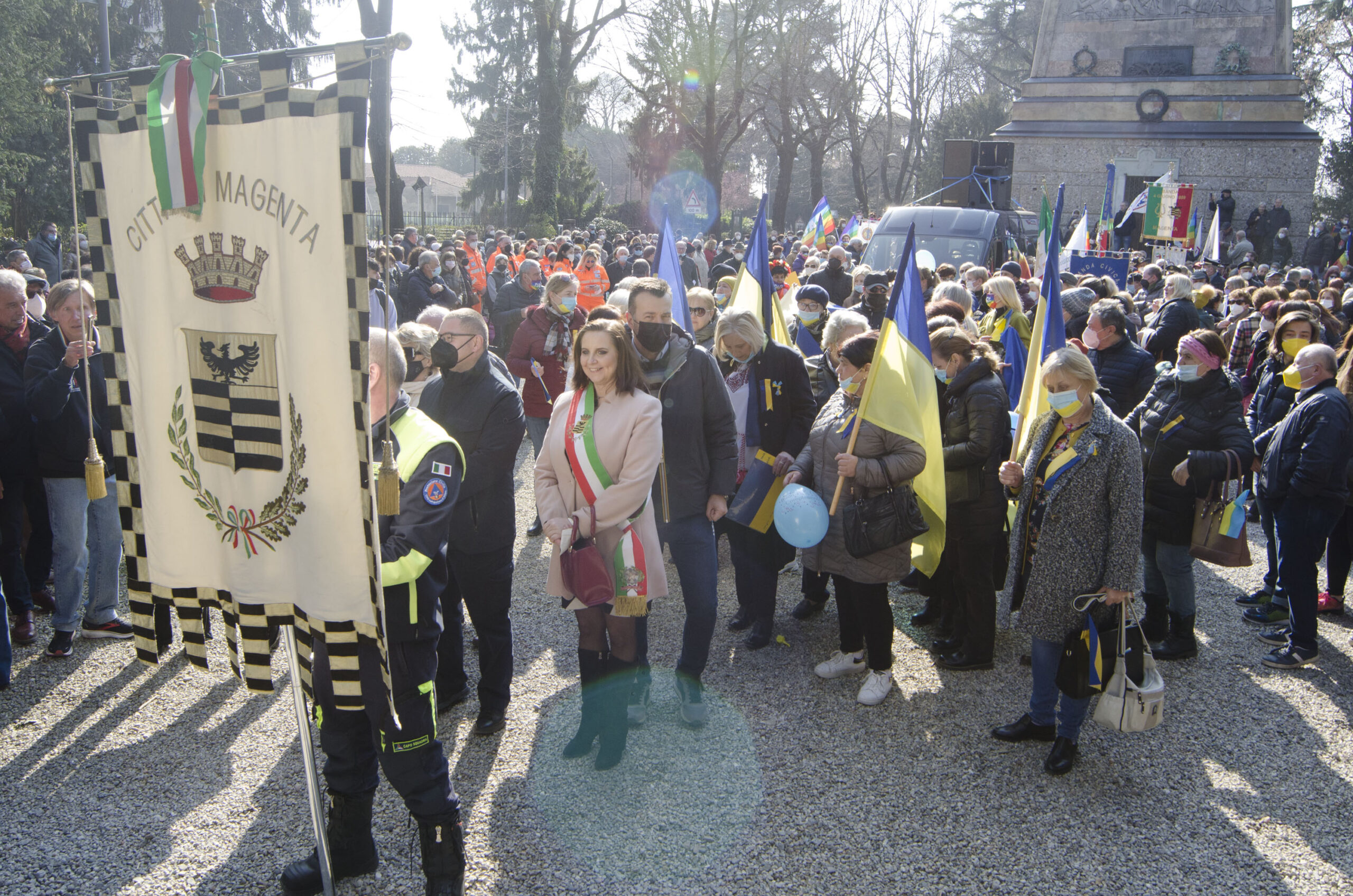 marcia per la pace magenta (8)