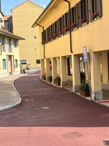 VIA PUSTERLA RIAPRE: TERMINATI CON UNA SETTIMANA DI ANTICIPO I LAVORI DI RIQUALIFICAZIONE